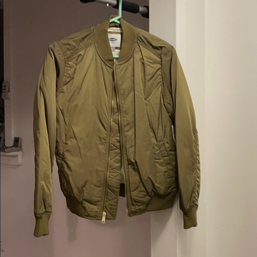 NWT old navy women’s bomber